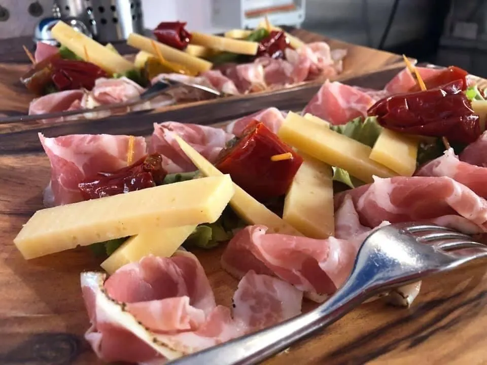 Hotel Antica Campione Rooms & Hostel Campione del Garda