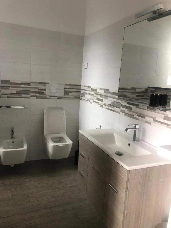 Antica Campione Rooms & Hostel Campione del Garda Hotel