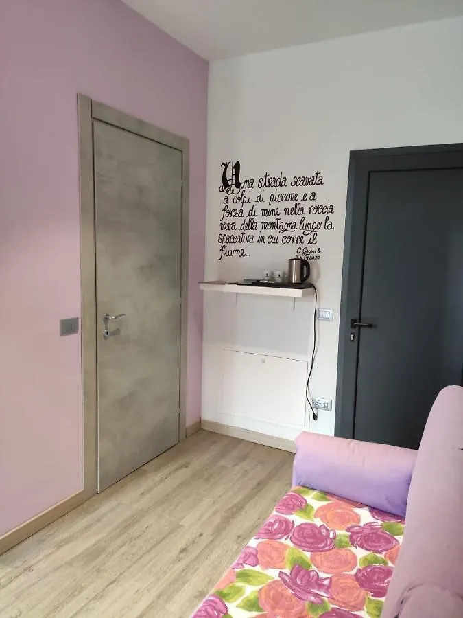 Antica Campione Rooms & Hostel Campione del Garda