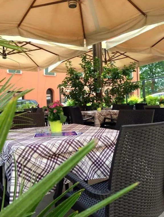 Antica Campione Rooms & Hostel Campione del Garda Hotel